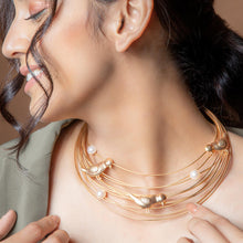 Load image into Gallery viewer, Gold plated necklace with bird motif and pearls worn by neena gupta
