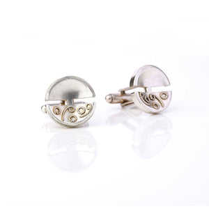 Silver Toned Circle Cuff Links With Filigree