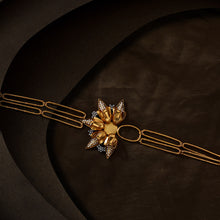 Load image into Gallery viewer, Sun soaked maize chain linked belt
