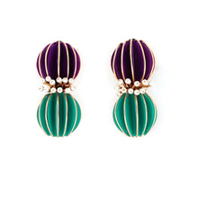 Load image into Gallery viewer, Sea Anemone style inspired gold plated earrings
