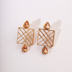 GOLD PLATED SQUARE CHECKED AND PEACH XTL DROPS EARRING