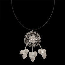 Load image into Gallery viewer, Dreamy Lighted Necklace
