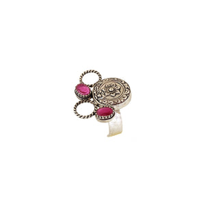 92.5 SILVER ROUND STAMP RING WITH ROUND TWISTED WIRE & PINK XTLS ON IT