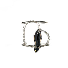 Load image into Gallery viewer, STERLING SILVER FILIGREE HEART CUFF WITH AGATE STONE
