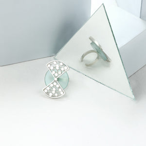 SILVER TONED CYAN ACRYLIC CIRCLE RING WITH CONNECTING DOTTED TRIANGLES