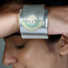 Load image into Gallery viewer, SILVER TONED WRAP CUFF WITH ACRYLIC ARCS &amp; SPLIT CIRCULAR DETAIL
