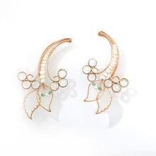 Load image into Gallery viewer, Jungle fever ear cuff
