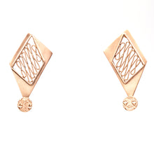Load image into Gallery viewer, PYRAMID CORNER EARRINGS
