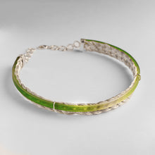 Load image into Gallery viewer, Limited Edition Rope and Coloured Acrylic choker ( Green)
